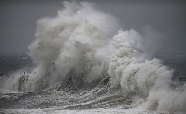 Marynarz wypadł za burtę, nadano sygnał "mayday". Akcja ratunkowa na Morzu Północnym