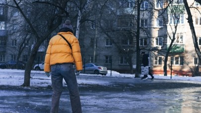 Marznący deszcz i gołoledź. Meteorolodzy ostrzegają