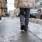 ​Marznący deszcz nad prawie całą Polską. Ostrzeżenie IMGW