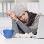 Marzniesz w pracy? PIP może ukarać pracodawcę, gdy w biurze jest za zimno