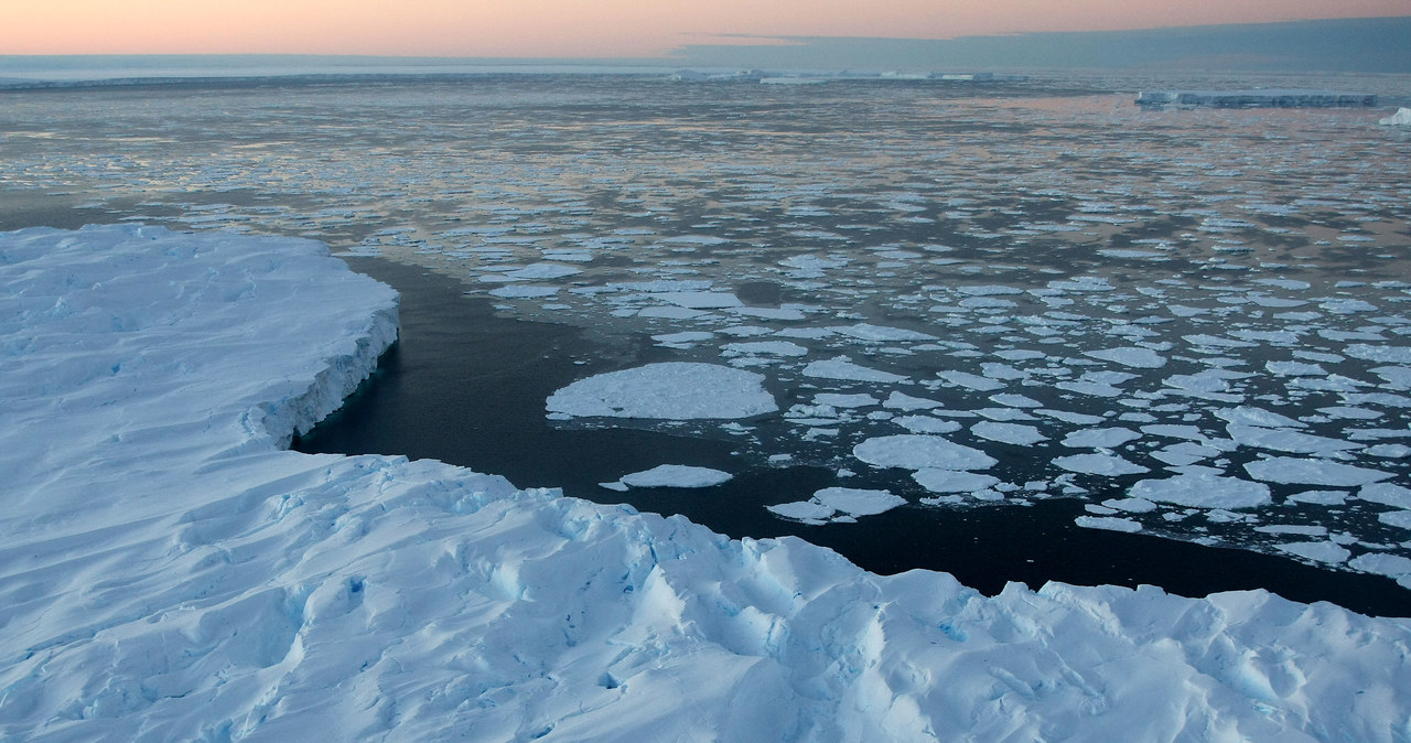 Masa lodu na Antarktydzie wciąż rośnie - dowodzi NASA /AFP