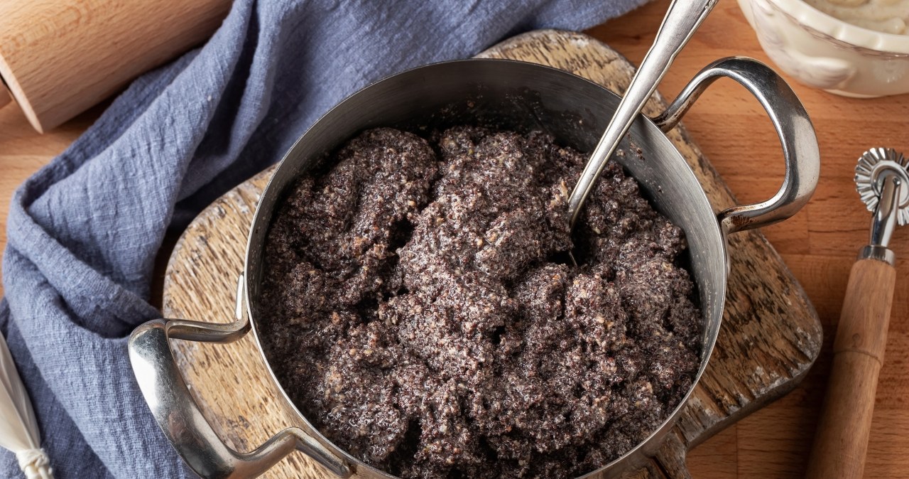 ​Masa makowa wychodzi gorzka? Moja babcia ma na to niezawodny sposób /madeleinesteinbach /123RF/PICSEL