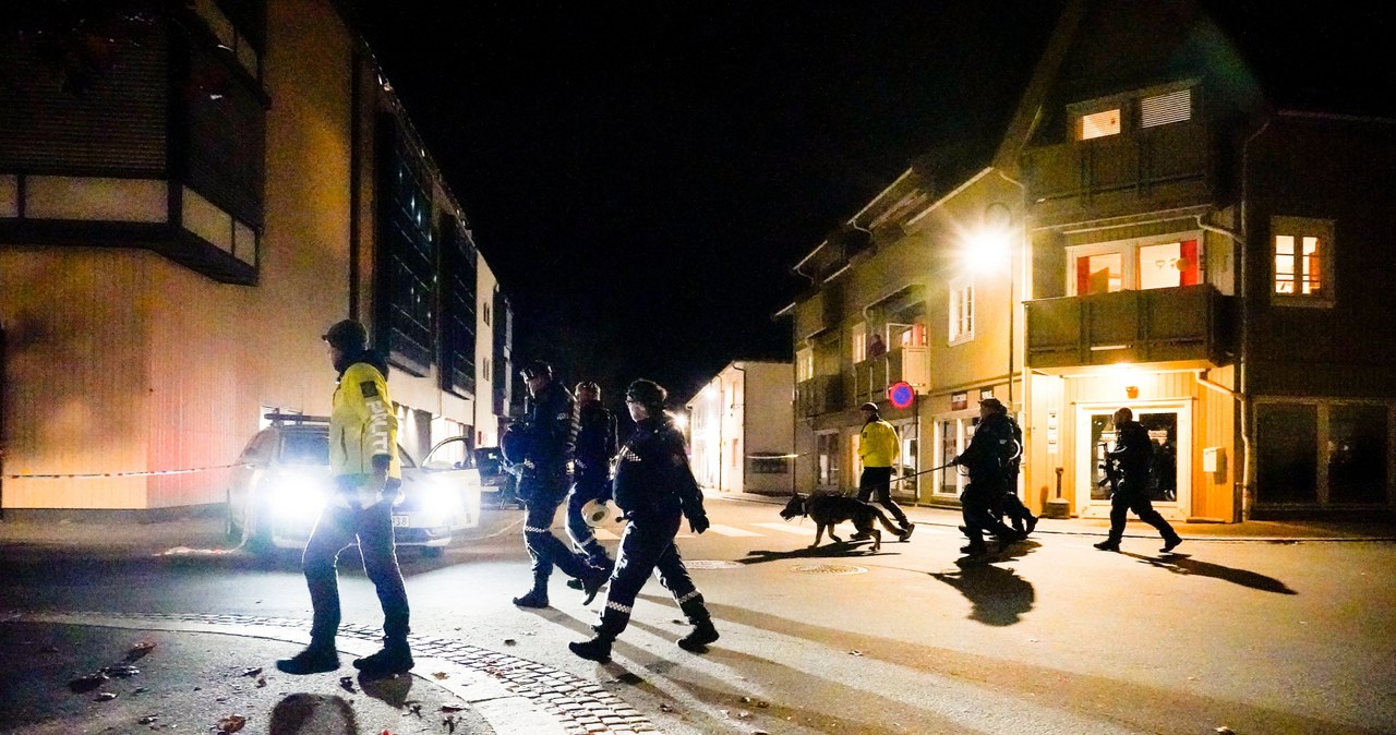 Masakra w norweskim mieście. Napastnik strzelał z łuku, są zabici i ranni