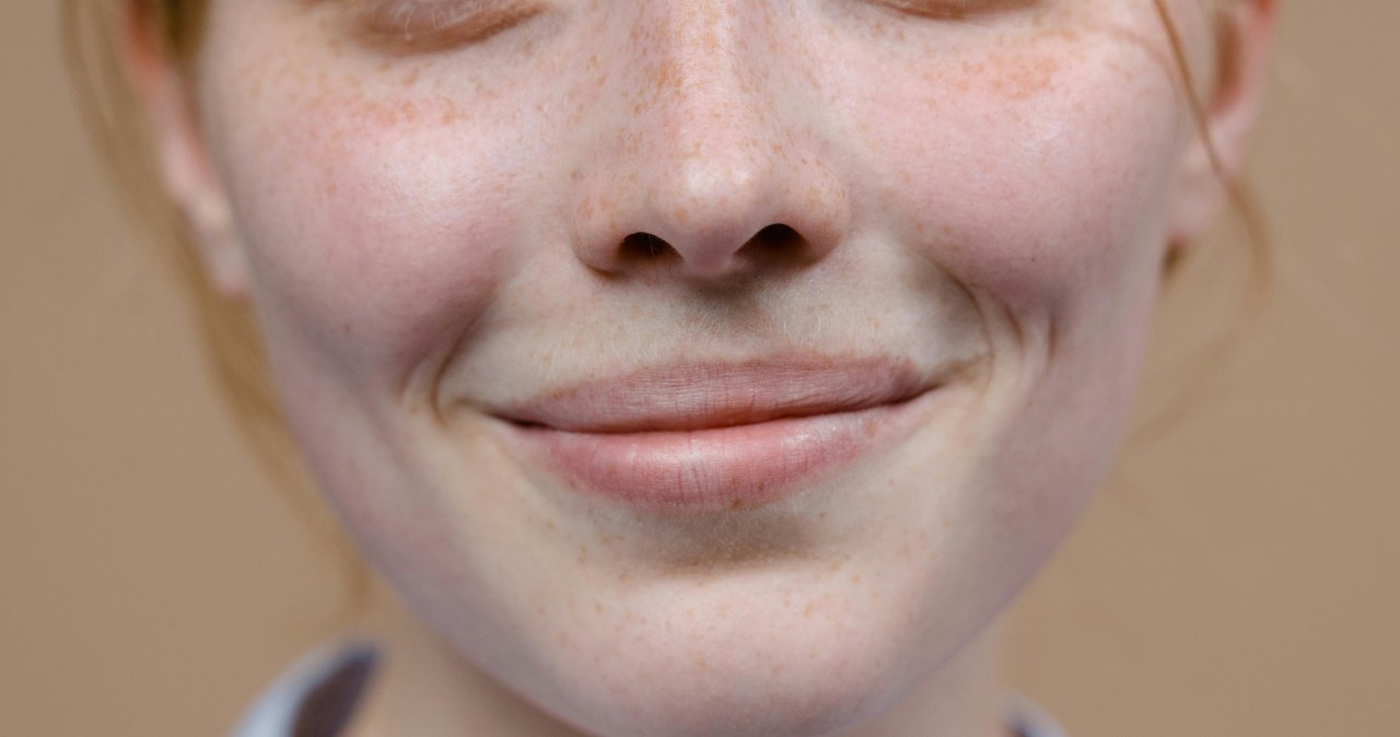 Maseczka z mleka rozjaśni i zmiękczy usta /Tima Miroshnichenko /pexels.com