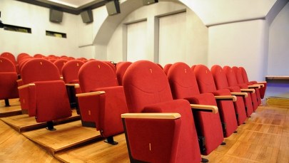 Maseczki, dystans i dezynfekcja. Znamy zasady dla kin w czasach koronawirusa