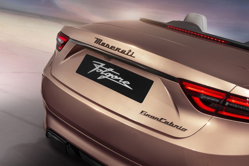 Maserati GranCabrio Folgore może przyjąć prąd o mocy 270 kW. /materiały prasowe