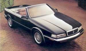 Maserati ma na koncie romans z Chryslerem - w czasach, gdy szefem amerykańskiego koncernu był przyjaciel de Tomaso, Lee Iacocca. Owocem współpracy obu marek był produkowany we Włoszech Chrysler TC (1989). /Chrysler