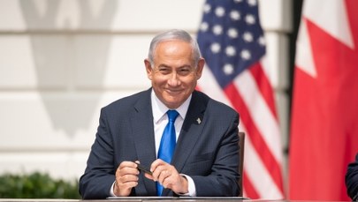 Maskotka na rozprawie Netanjahu. Dyplomata rozbawił premiera Izraela