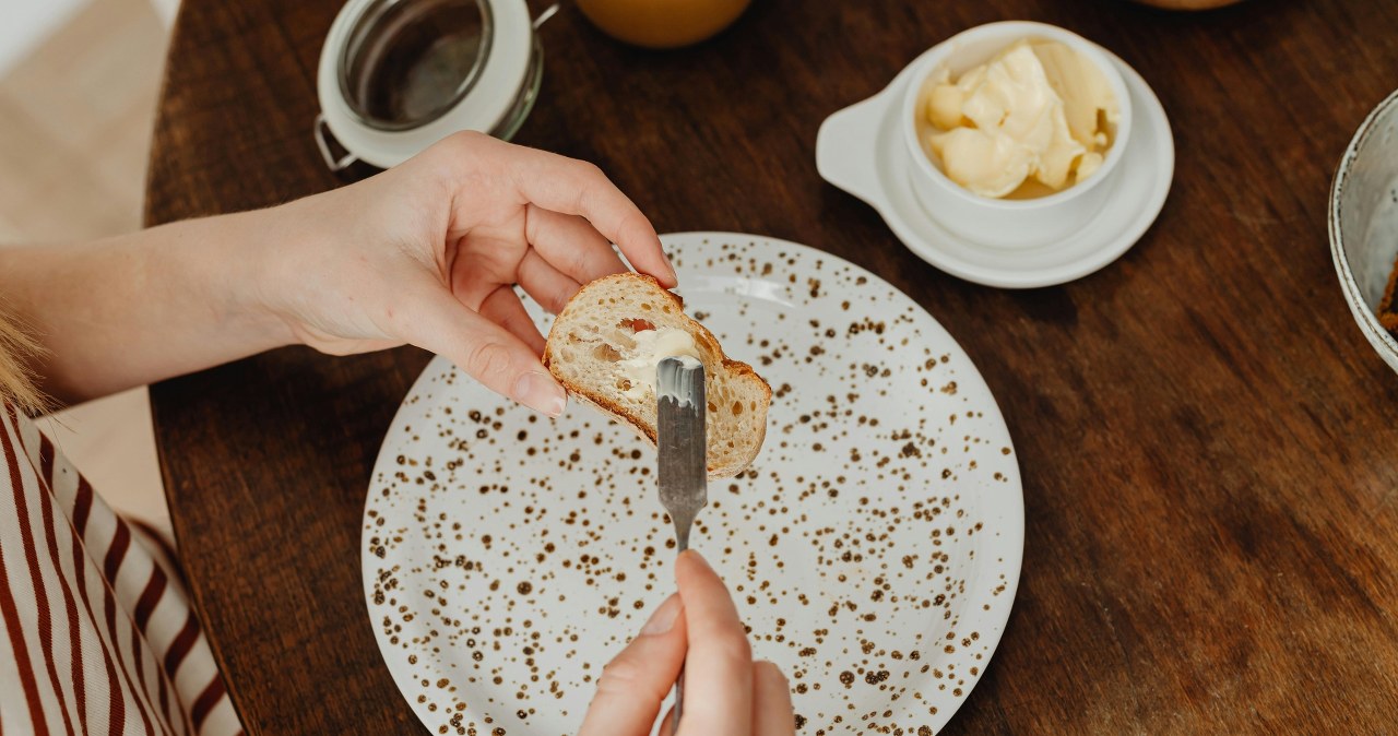 Masło jest zdrowe, jednak margaryna roślinna w niektórych przypadkach jest lepszym wyborem /Kaboompics.com /pexels.com