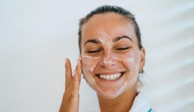 Masło kakaowe na pierwsze zmarszczki. Zaskakujące efekty naturalnej pielęgnacji