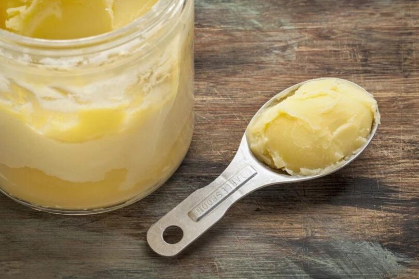 Masło klarowane jest zdrowsze od tradycyjnego masła. Zregeneruje jelita i poprawi odporność /123RF/PICSEL