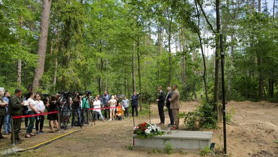 Masowe groby w lesie. Spoczywają w nich ofiary KL Soldau