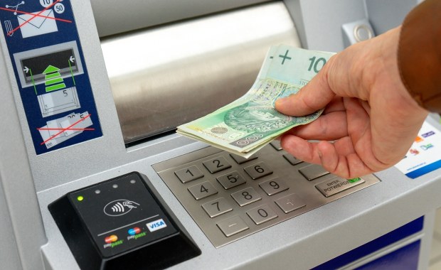 Masowe nieuprawnione wypłaty w Santander. Coraz więcej okradzionych