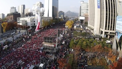 Masowe protesty w Seulu. Koreańczycy chcą dymisji prezydent