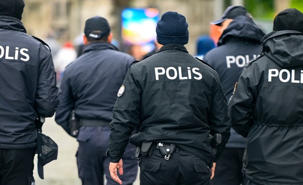 Masowe zatrzymania w aferze korupcyjnej. Opozycja oskarża władzę