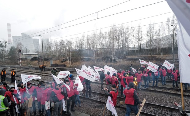 Masówki w kopalniach. W środę zbierze się sztab protestacyjno-strajkowy 