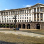 Masowo kupują głosy przed wyborami. Płacą za nie w fałszywych euro