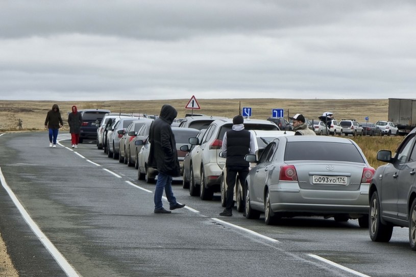 Masowo uciekają z Rosji. Wcale nie przez wojnę