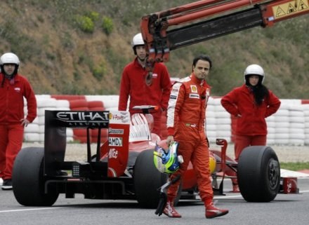 Massa też miał problemy z bolidem, ale to już przeszłosć /AFP