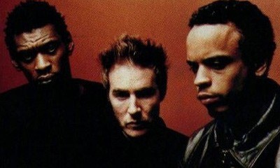 Massive Attack jeszcze jako trio (3-D w środku) /