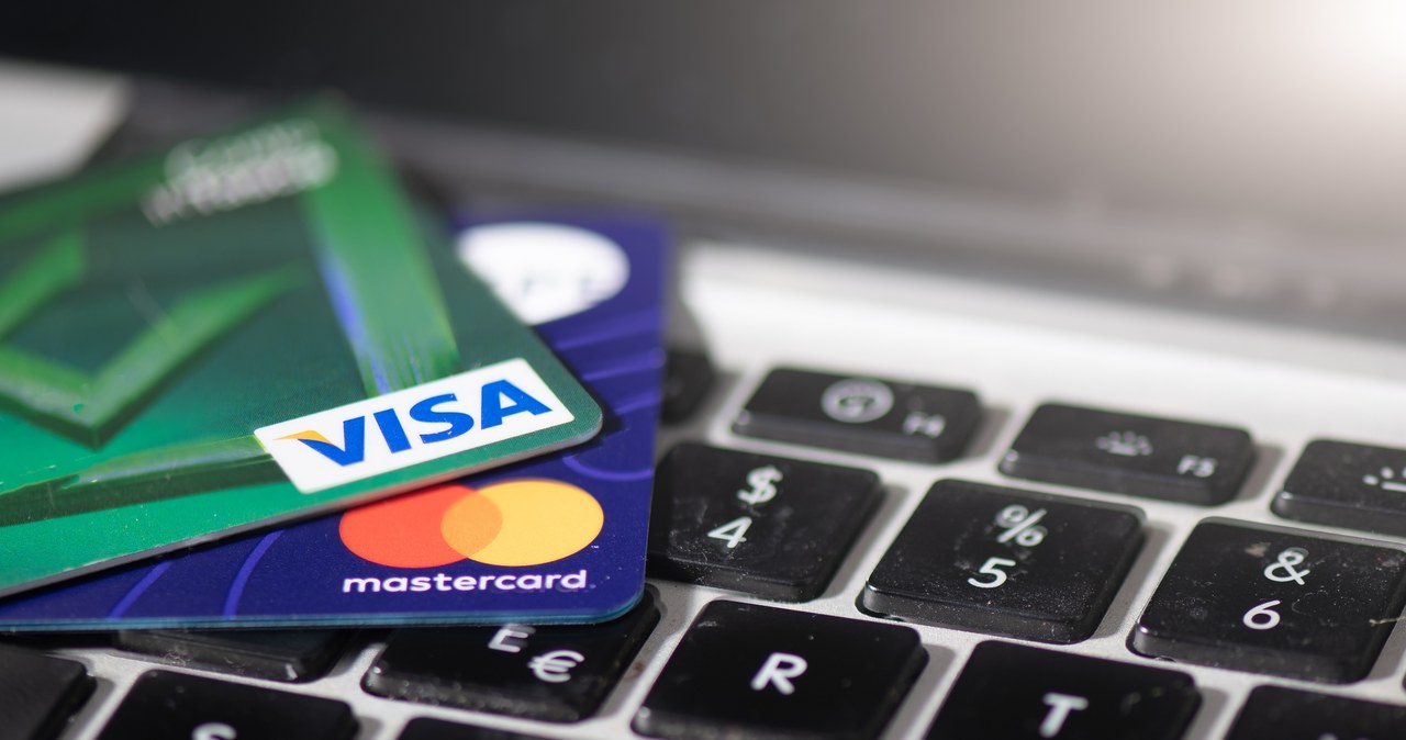 Mastercard i Visa wdrożą sankcje na Rosję /123RF/PICSEL