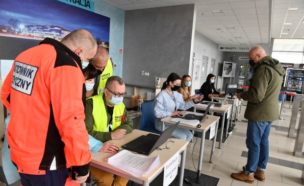 Masz 42 lub 43 lata? Zapisz się na szczepienie przeciw Covid-19 