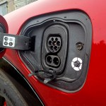 samochód elektryczny Masz elektryka z tym akumulatorem? Producent każe ładować do pełna