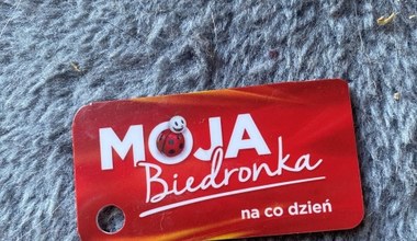 Masz kartę Moja Biedronka? W tej sytuacji od razu ją zablokuj