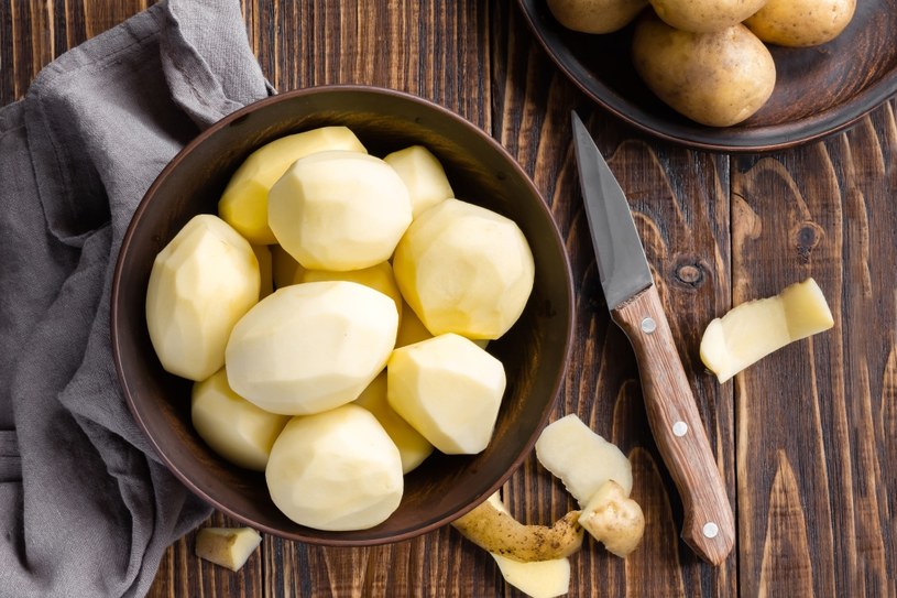Masz łuszczyce? Nie jedz ziemniaków. Mogą spowodować nawrót choroby! /123RF/PICSEL