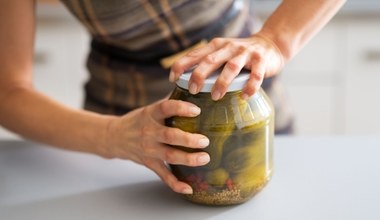 Masz problem z odkręceniem słoika? Zamiast się siłować, zrób to 