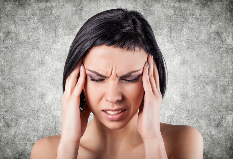 Masz silne bóle głowy? To może być coś gorszego niż migrena. /123RF/PICSEL