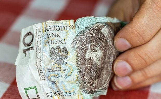 Masz w portfelu uszkodzone pieniądze? Lepiej je wymień, za chwilę będzie za późno