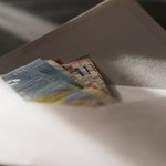 ​Masz zaproszenie na wesele? Tyle powinieneś włożyć do koperty