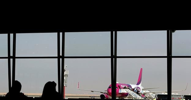 Maszyna Wizz Air na lotnisku Al-Maktoum w Dubaju /AFP