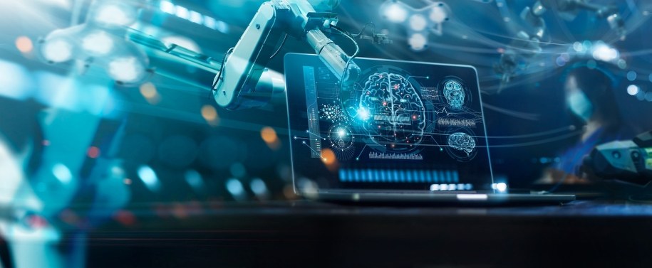 Maszyny mają władzę nad naszą przyszłością? Nie przegap Copernicus Festival w Krakowie /Shutterstock