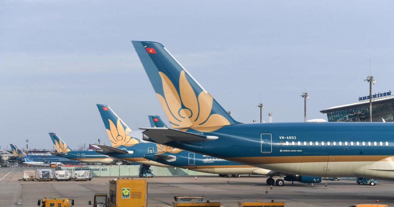 Maszyny Vietnam Airlines na Tan Son Nhat International Airport w Ho Chi Minh City