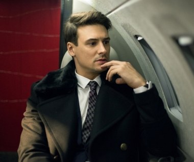 Mateusz Damięcki w scenie z filmu "Miłość jest wszystkim"