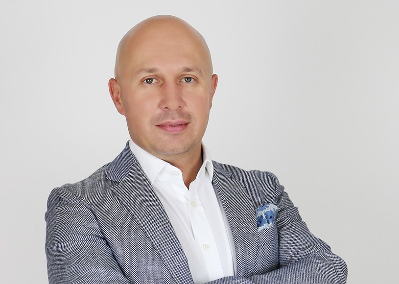 Mateusz Firląg, dyrektor Departamentu Sprzedaży B2B sieci Plus z Grupy Polsat Plus. /materiały prasowe
