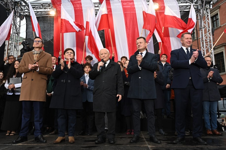 Mateusz Morawiecki, Beata Szydło, Jarosław Kaczyński, Mariusz Błaszczak, Przemysław Czarnek / 	Radek Pietruszka   /PAP