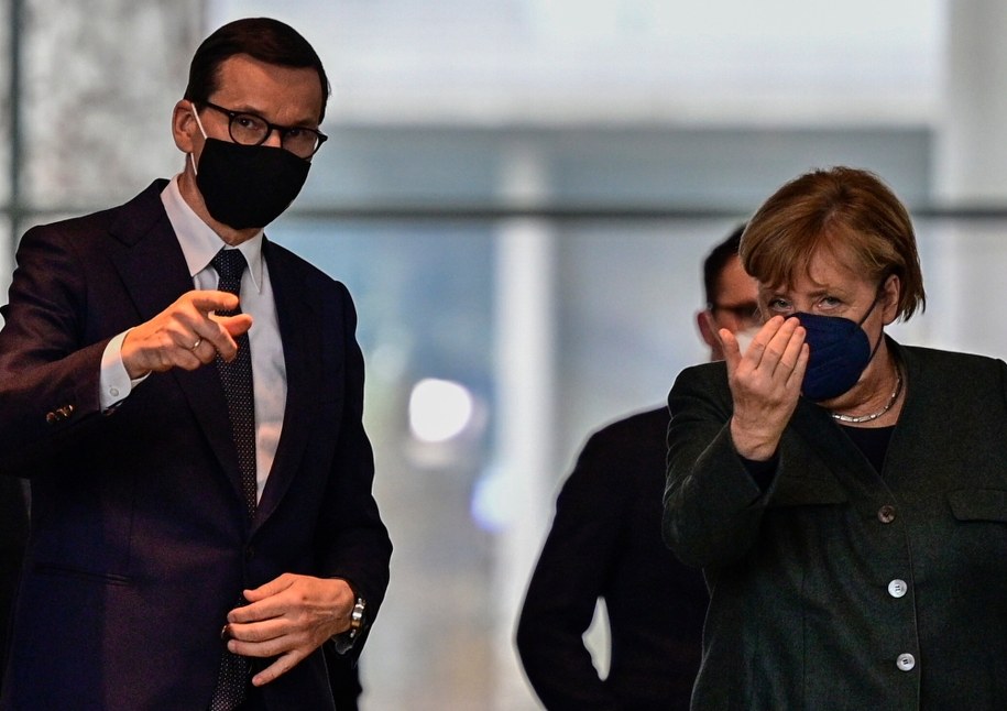 Mateusz Morawiecki i Angela Merkel /JOHN MACDOUGALL / POOL / AFP /PAP/EPA