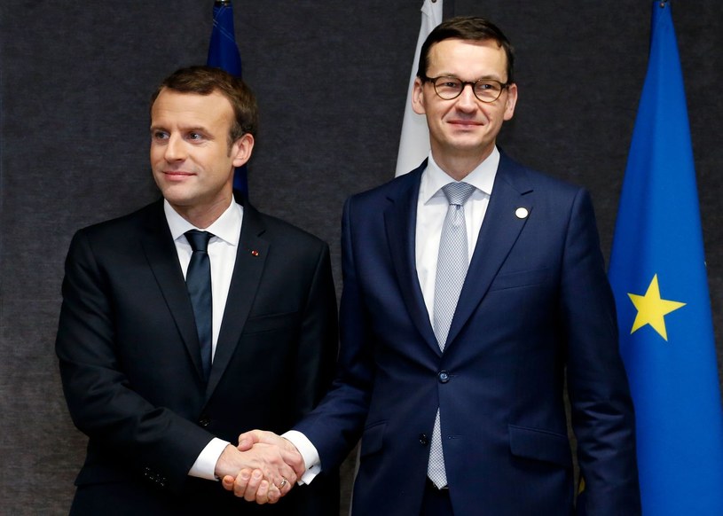 Mateusz Morawiecki i Emmanuel Macron /FRANCOIS LENOIR /AFP