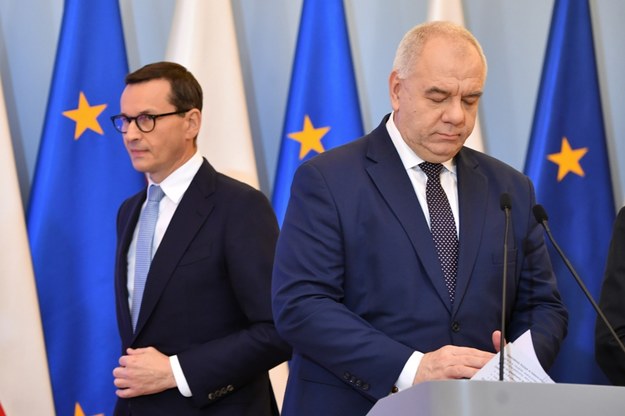 Mateusz Morawiecki i Jacek Sasin / 	Radek Pietruszka   /PAP