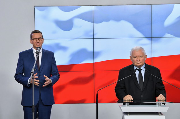 Mateusz Morawiecki i Jarosław Kaczyński / 	Radek Pietruszka   /PAP