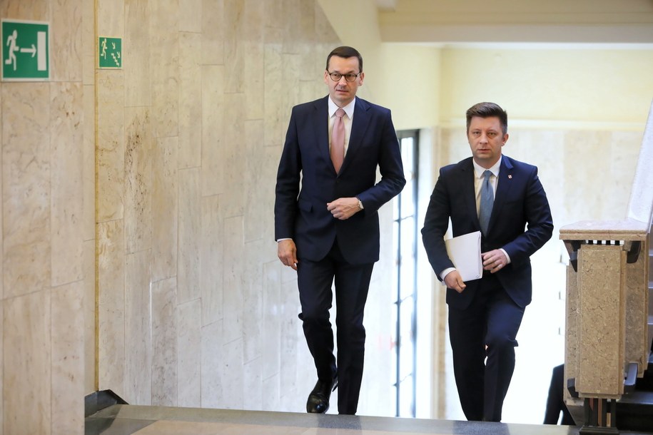 Mateusz Morawiecki i Michał Dworczyk / 	Leszek Szymański    /PAP