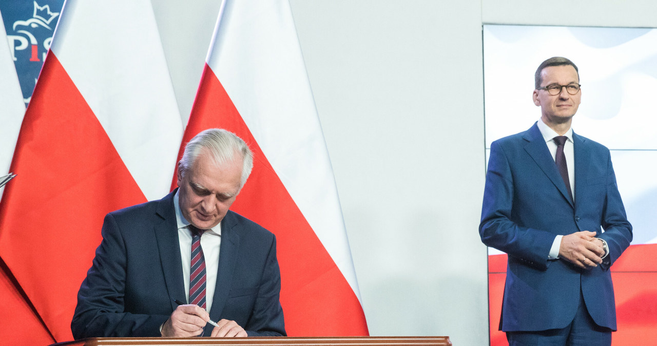 Mateusz Morawiecki (P) i Jaroslaw Gowin (L) /Andrzej Iwańczuk /Reporter