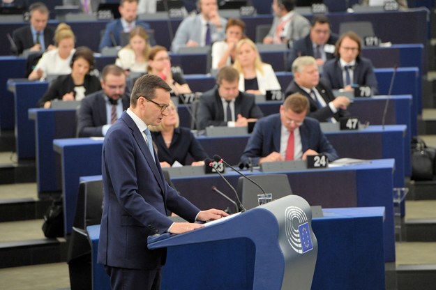 Mateusz Morawiecki podczas debaty w Parlamencie Europejskim /Radek Pietruszka /PAP