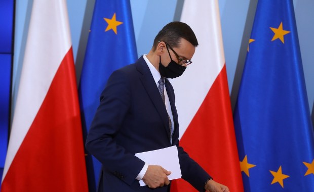 Mateusz Morawiecki w kwarantannie. Szef rządu miał kontakt z osobą zakażoną koronawirusem [WIDEO]