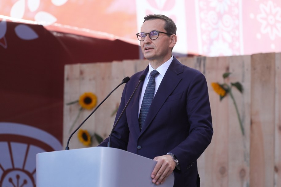 Mateusz Morawiecki we wsi Miętne koło Garwolin /Paweł Supernak /PAP