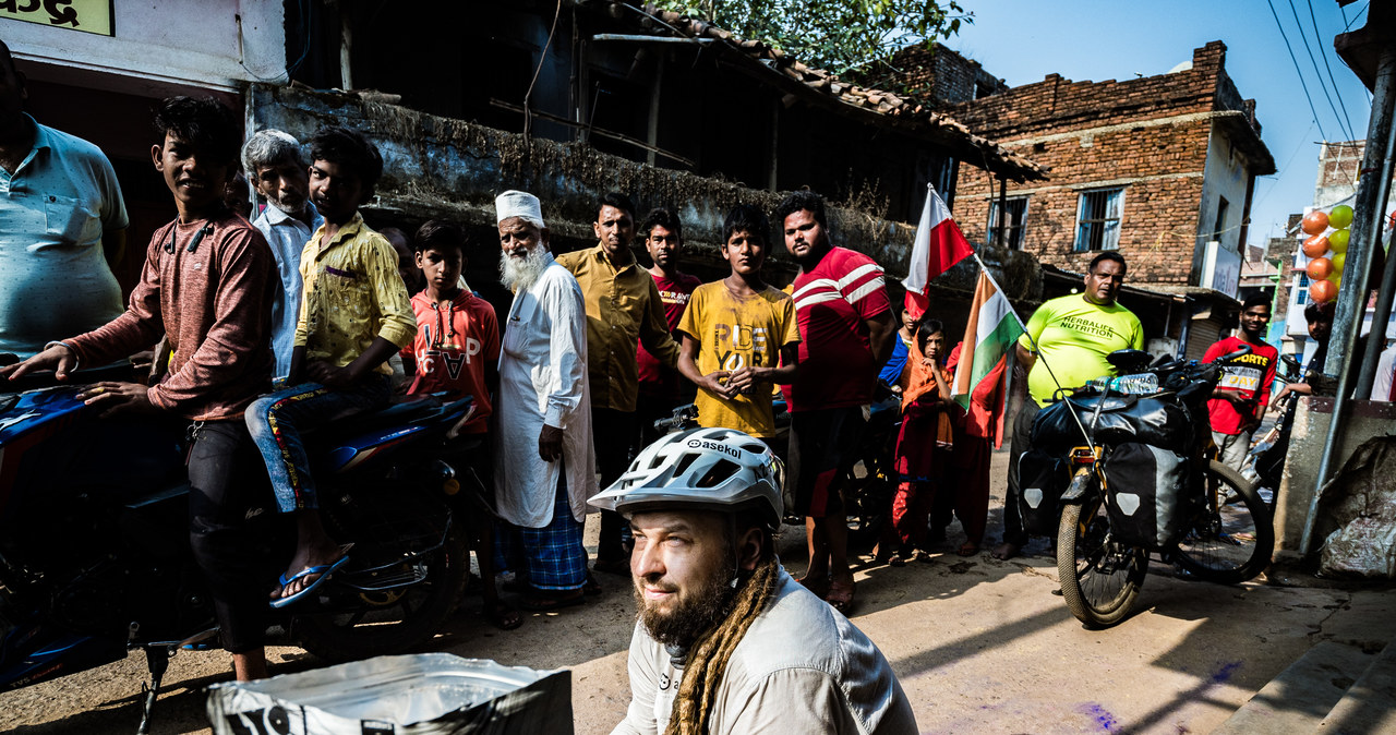Mateusz Waligóra w drodze na Everest. Rowerem przez Bihar do Nepalu. Galeria