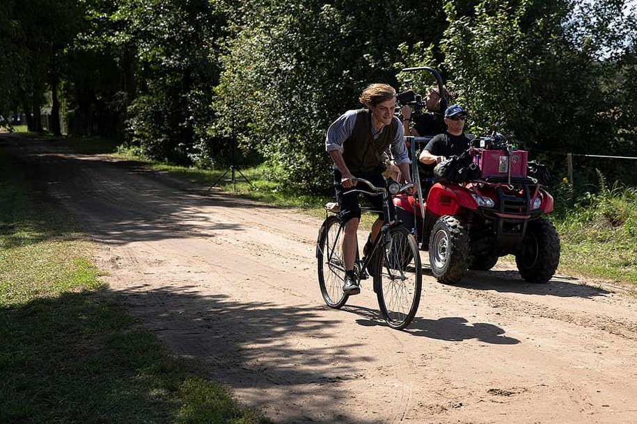 Mateusz Więcławek na planie nowego filmu Wojciecha Smarzowskiego /Studio Metrage /Materiały prasowe
